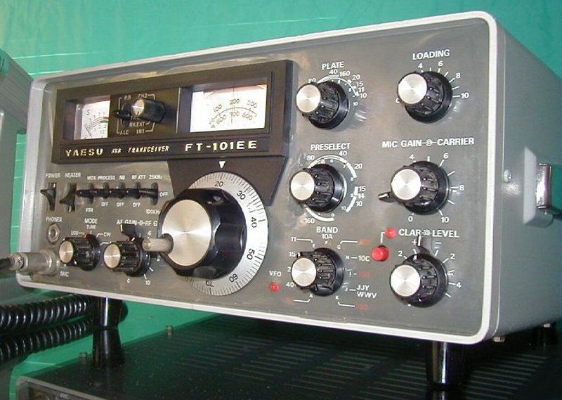 Yaesu FT-101EE